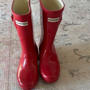 Hunter  Glossy Red Rain Boots
